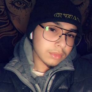 Meet your Posher, Ernesto